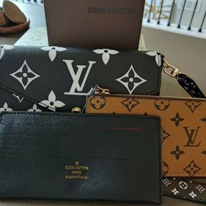 Purse w/credit card slot and coin purse